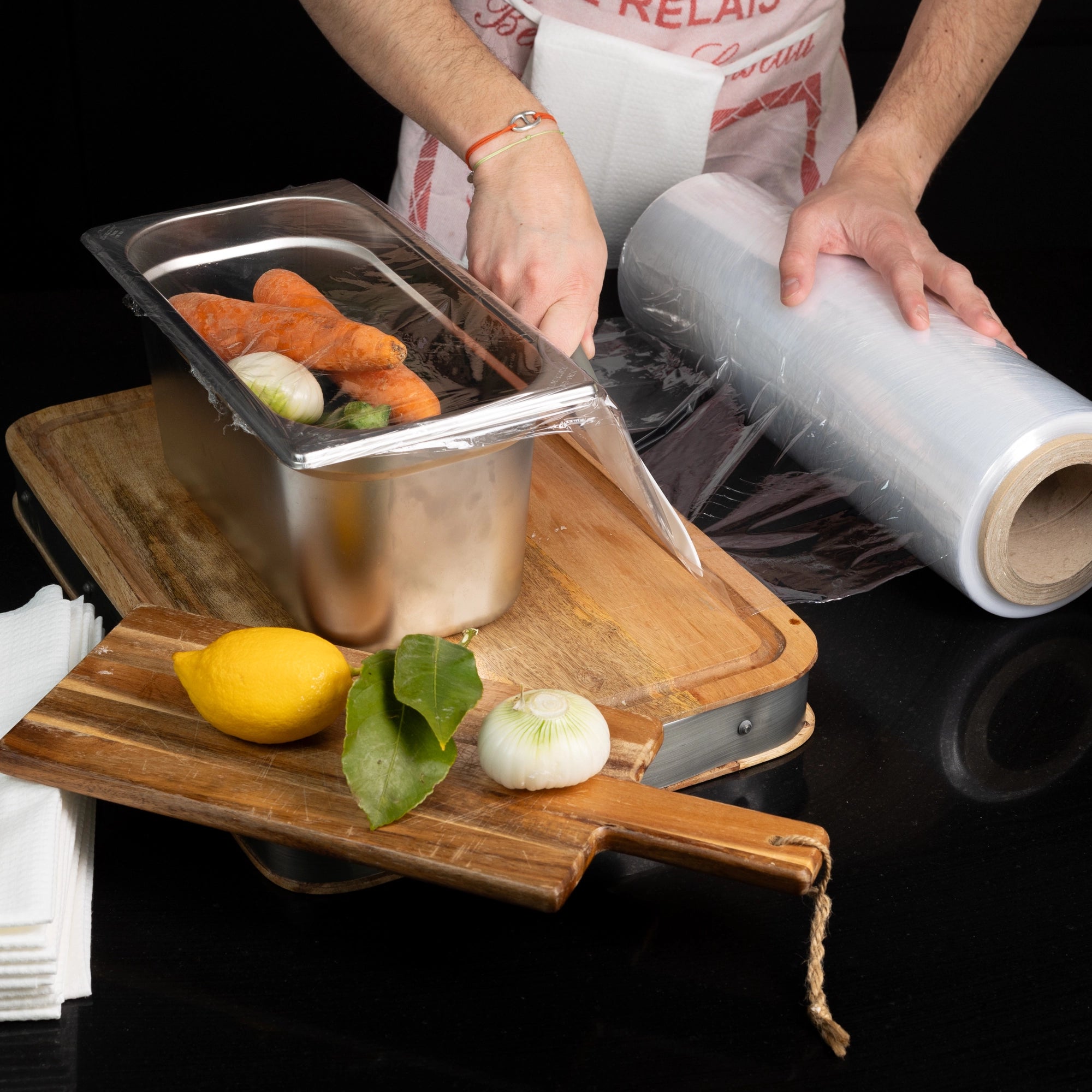 Bobine De Film étirable Alimentaire Professionnel Avec ZIPcut Et Boite Plastique 30cm X 300 M 82034365 Bobine De Film étirable Alimentaire Professionnel Avec ZIPcut Et Boite Plastique 30cm X 300 M 82034365