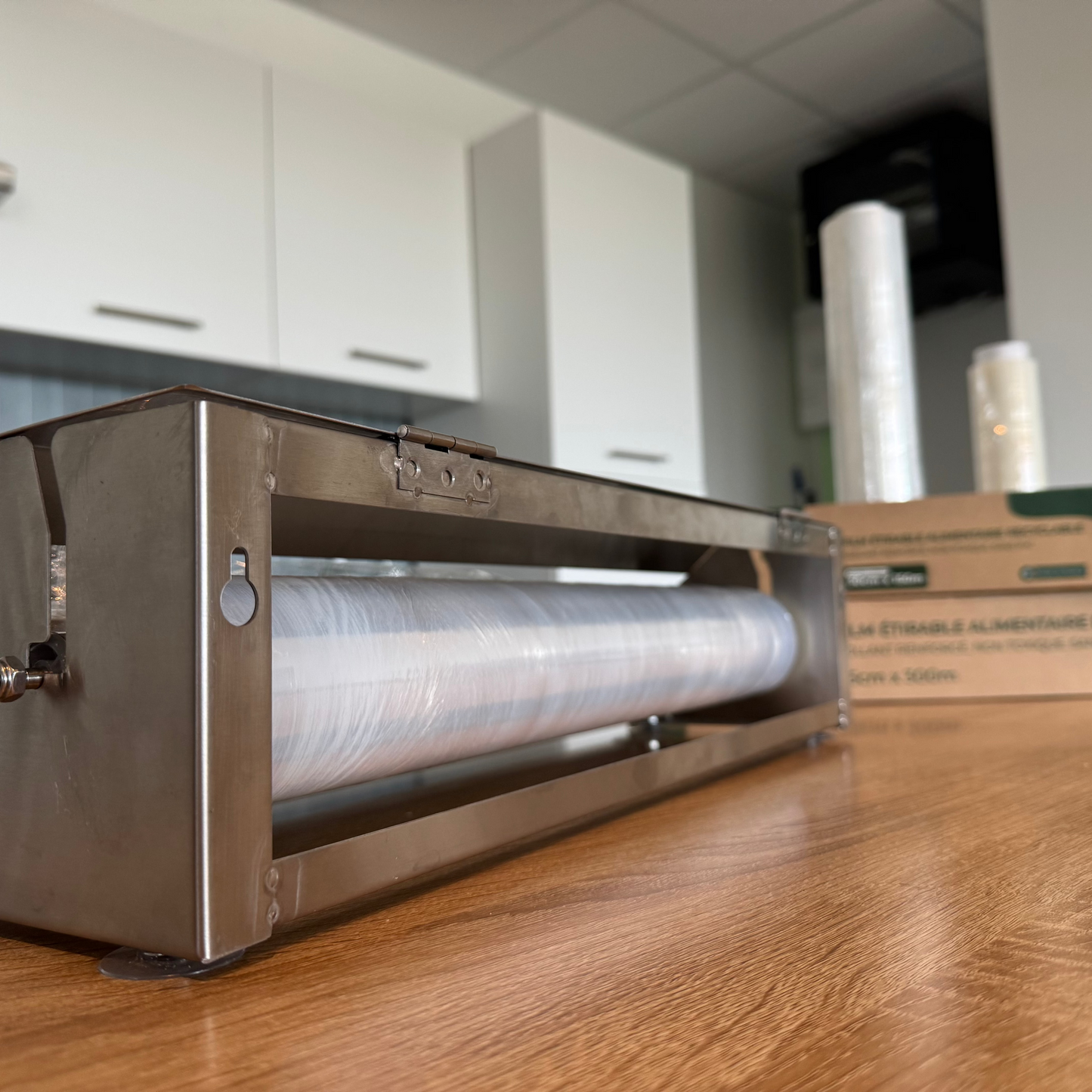 
                  
                    Dévidoir de film alimentaire professionnel en inox 30cm -45cm
                  
                